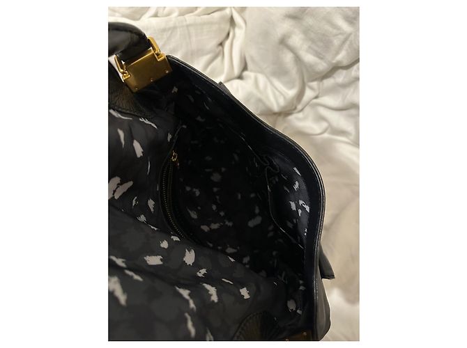 Sac à main Marc by Marc Jacobs en cuir noir et doré Bijouterie dorée - vue 20