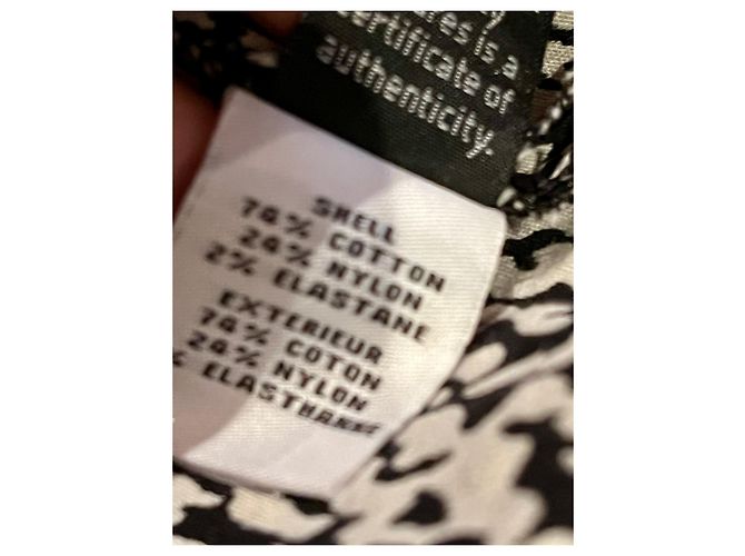 Diane Von Furstenberg Vestido blanco y negro con estampado de serpiente ondulado de DvF Pele - vista 4
