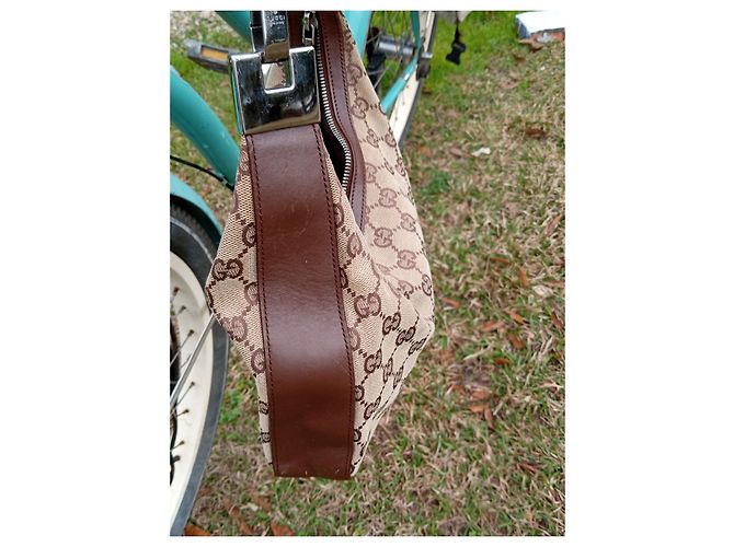 Borsa hobo Gucci Monogram GG piccola chiusura marrone - view 4