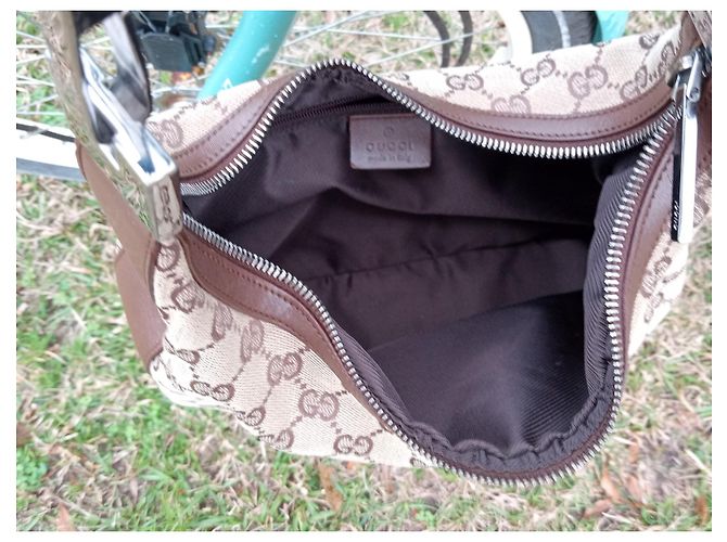 Borsa hobo Gucci Monogram GG piccola chiusura marrone - view 9