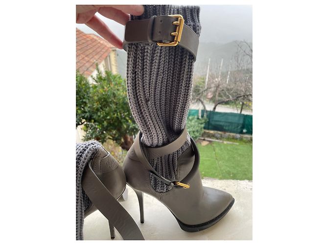 Botines Gucci de piel gris - vista 8