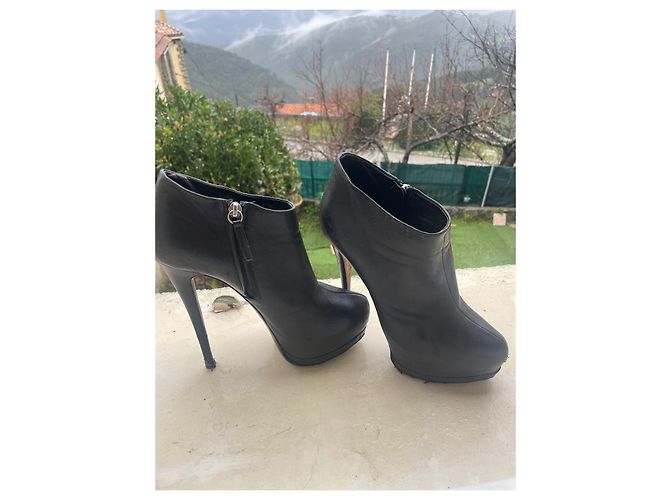 Giuseppe Zanotti Stiefeletten aus Leder in Schwarz - Ansicht 3