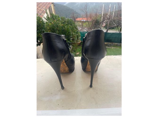 Giuseppe Zanotti Stiefeletten aus Leder in Schwarz - Ansicht 5