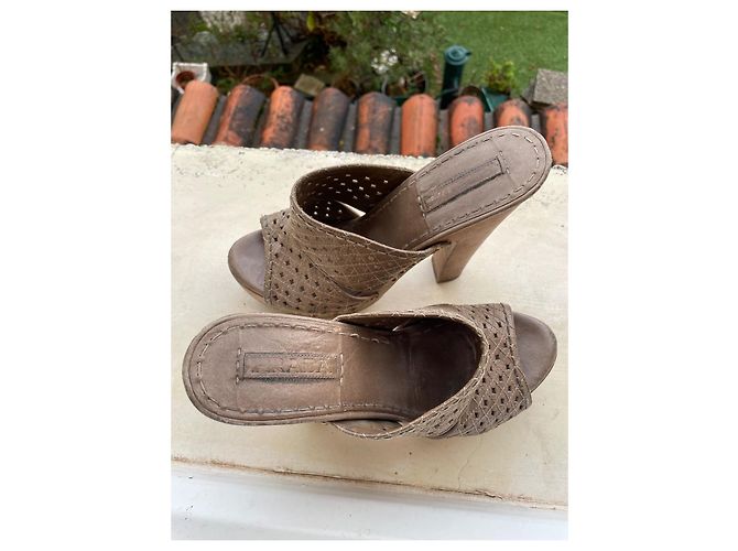 Prada Clogs Beige Exotic Leather 40 - view 3