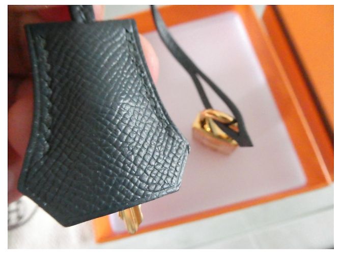 clochette , nuova cerniera e lucchetto Hermès per la borsa per la polvere Hermès Verde scuro - vista 5