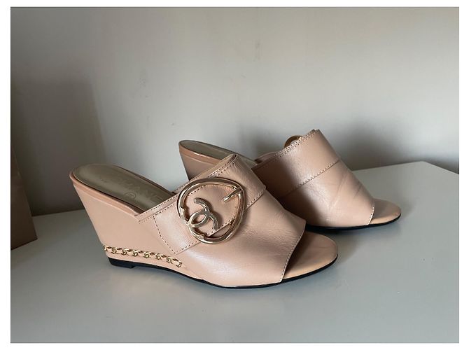 Chanel Mules compensées Beige - vue 13