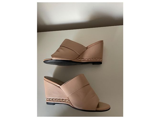 Chanel Mules compensées Beige - vue 9