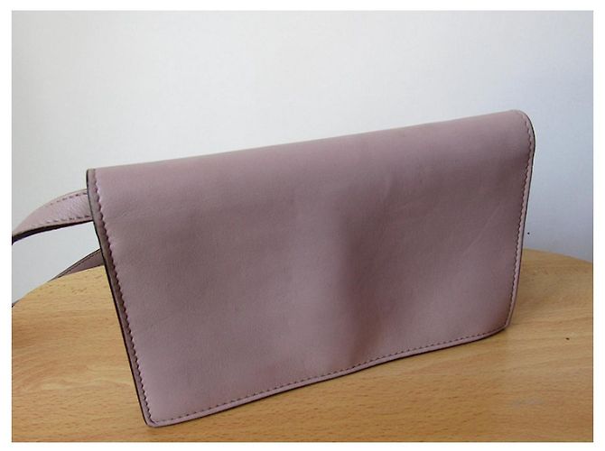 Pochette Gucci in pelle Interlock Lavanda - vista 3