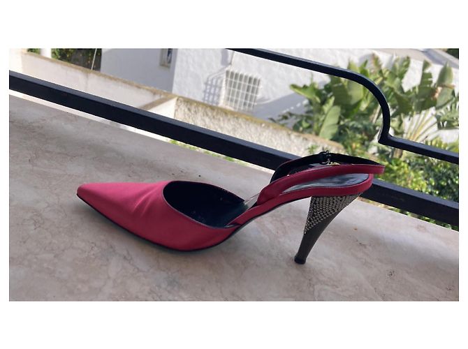 Salvatore Ferragamo Sandali da sera in raso Rosa - vista 2