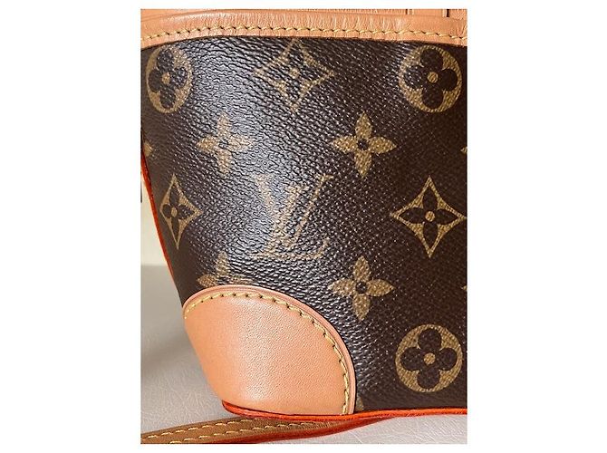 Noe Louis Vuitton Monogram Nano Noé Marrone Marrone chiaro Marrone scuro - vista 8