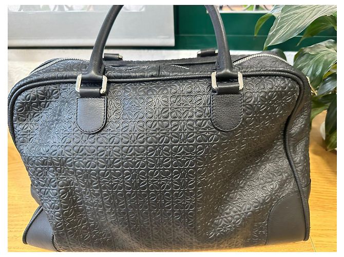 LOEWE AMAZONA 75 Borsa oversize con stampa Anagram in pelle nera Nero - vista 2