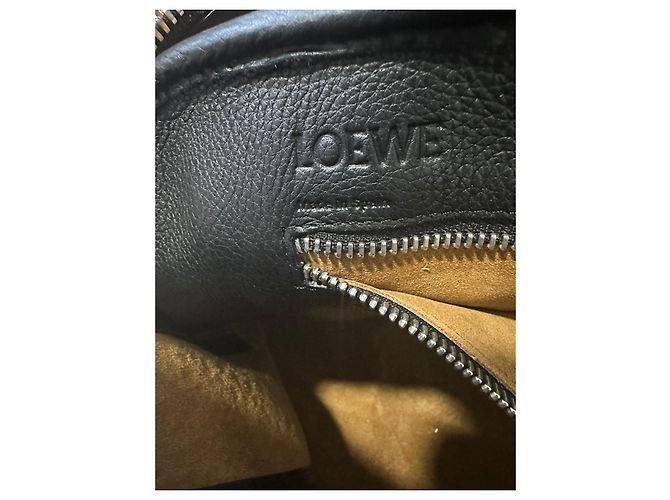 LOEWE AMAZONA 75 Borsa oversize con stampa Anagram in pelle nera Nero - vista 3