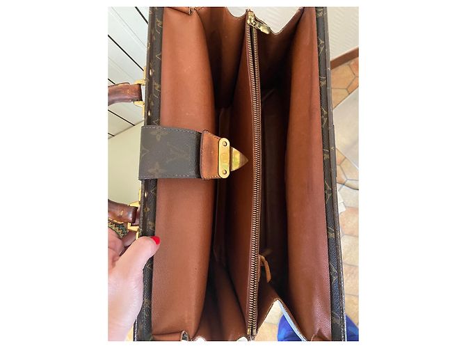 Louis Vuitton Monogram Doctor Bag Brown Leather - view 4