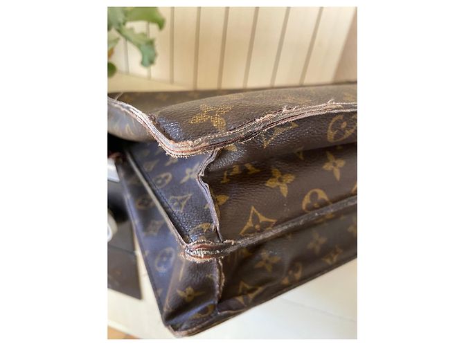 Louis Vuitton Monogram Doctor Bag Brown Leather - view 9