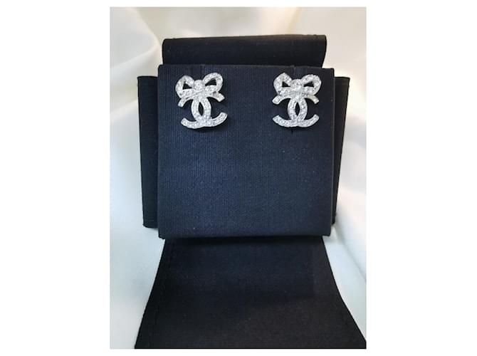 Nastro per orecchini Chanel con logo CC Argento - vista 13