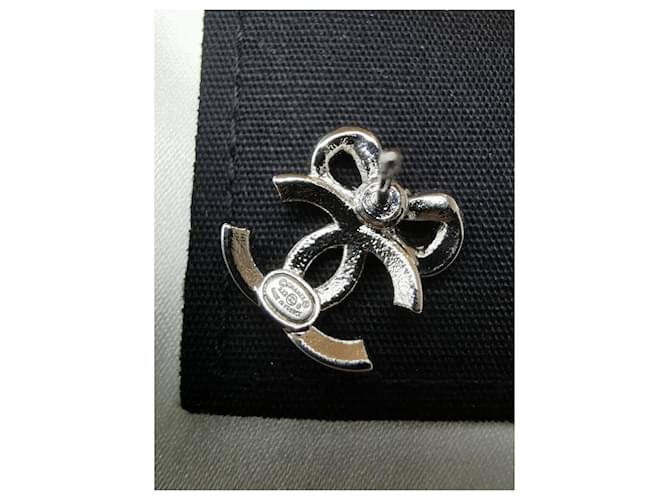 Nastro per orecchini Chanel con logo CC Argento - vista 7