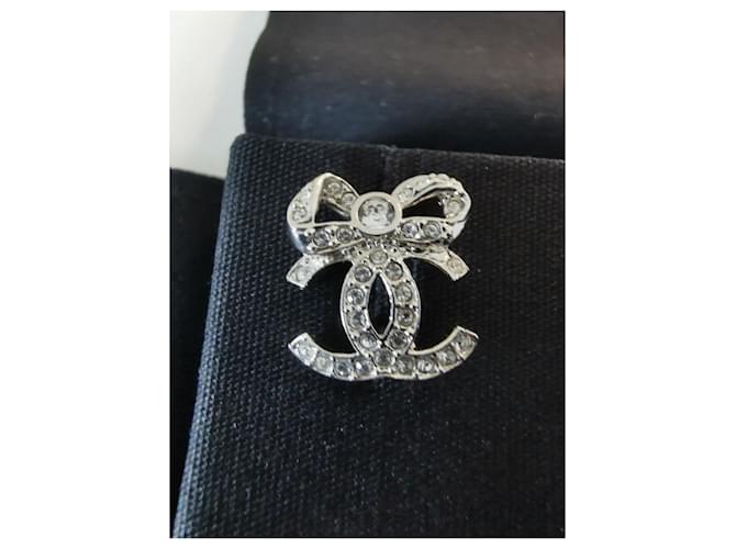 Nastro per orecchini Chanel con logo CC Argento - vista 8