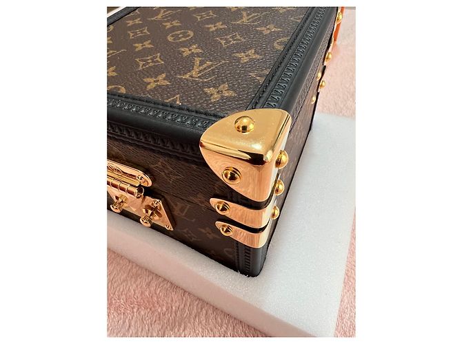 Louis Vuitton Kofferraum-Tischuhr, Quarz, 80MM, stehlen, Monogramm-Leinwand. Braun - Ansicht 12