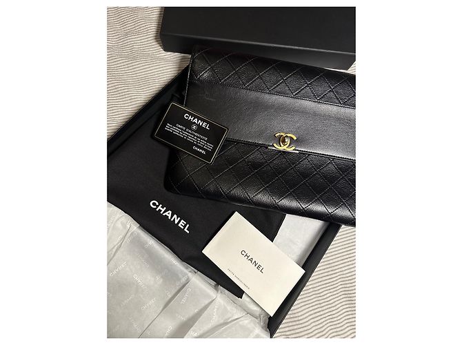 Pochette Chanel Matelassé in pelle nera Nero - vista 2