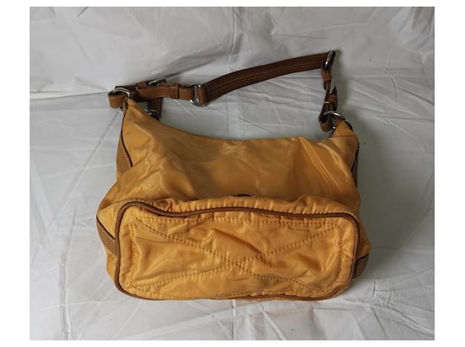 Borsa a tracolla Prada marrone in tessuto - vista 10