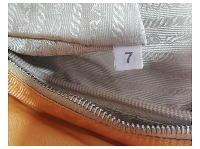 Borsa a tracolla Prada marrone in tessuto - vista 9