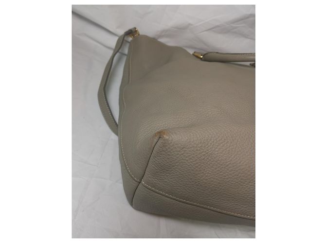 Prada Umhängetasche aus Leder Grau - Ansicht 7