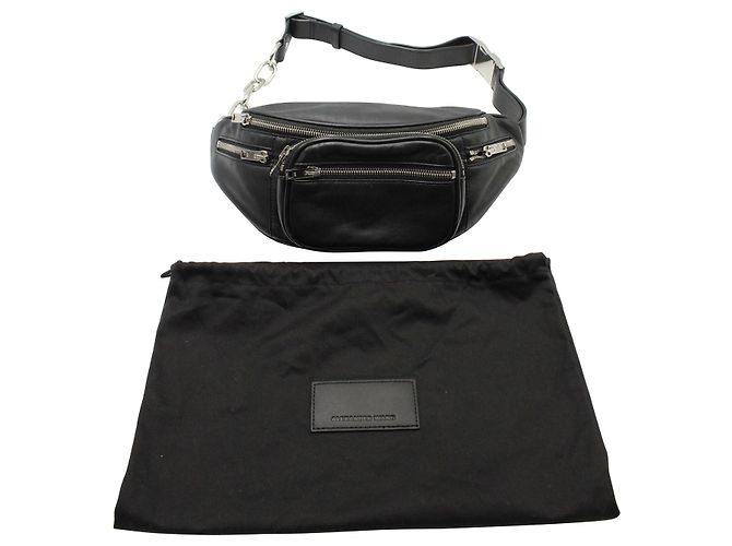 Alexander Wang Attica Fanny Pack em couro napa preto - vista 2