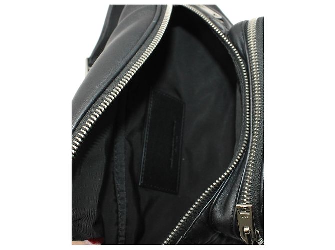 Alexander Wang Attica Fanny Pack em couro napa preto - vista 9