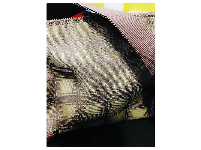 Borsa Chanel modello Croisière in perfette condizioni Marrone Cachi - vista 7