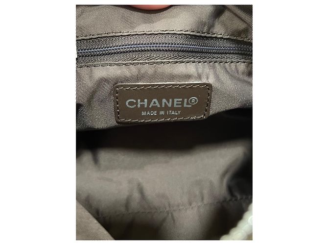 Borsa Chanel modello Croisière in perfette condizioni Marrone Cachi - vista 9