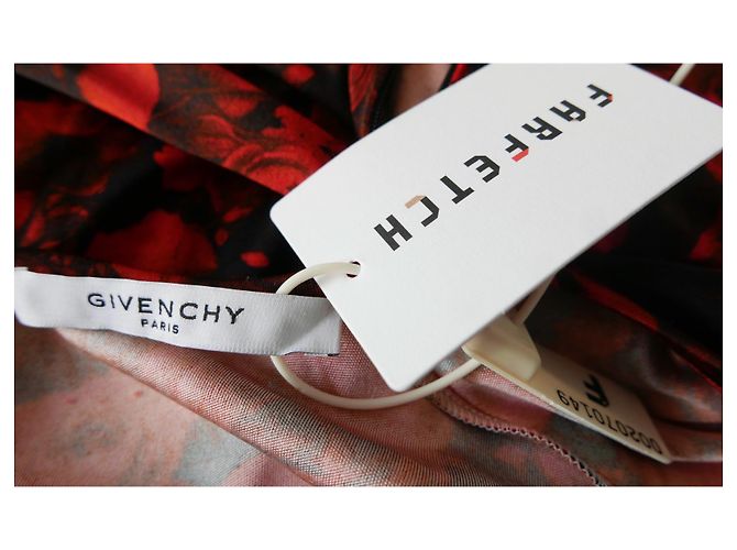 Vestido con estampado de rosas rojas de Givenchy - vista 7