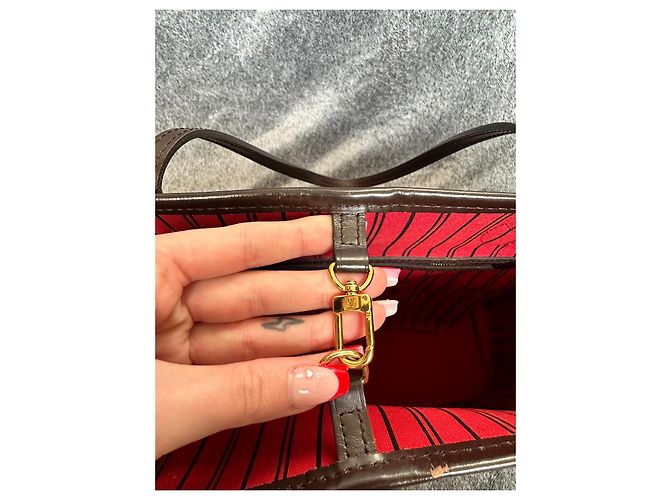 Louis Vuitton Nevefull MM Damier Ebene Marrone Marrone scuro - vista 7