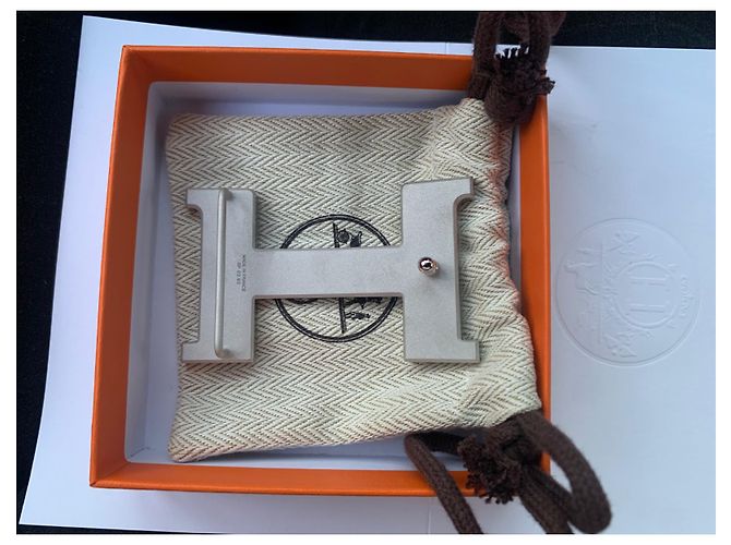 Fibbia Hermès Constance Grigio - vista 3