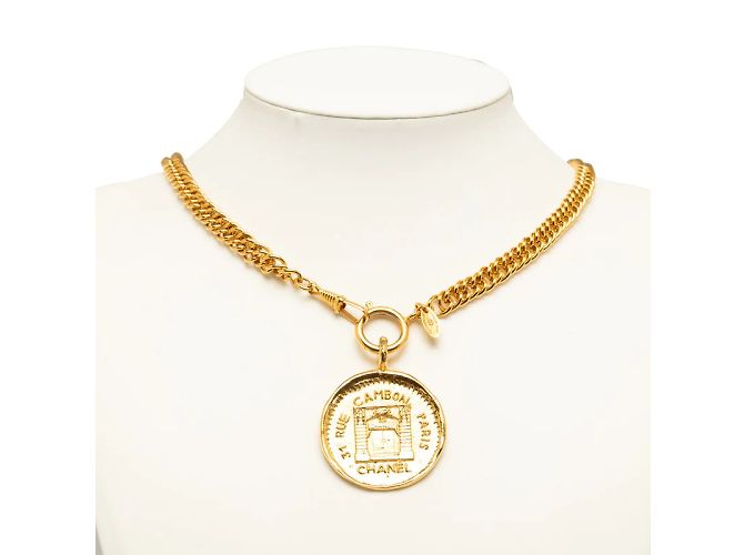 Chanel 31 Collana con ciondolo medaglione Rue Cambon D'oro - vista 4