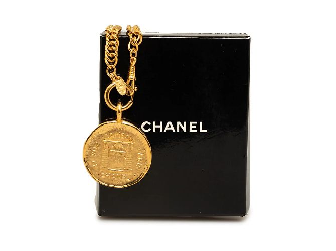 Chanel 31 Collana con ciondolo medaglione Rue Cambon D'oro - vista 5