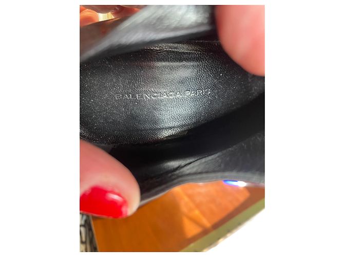 Stivaletti Balenciaga in pelle e vernice nera Nero - vista 16