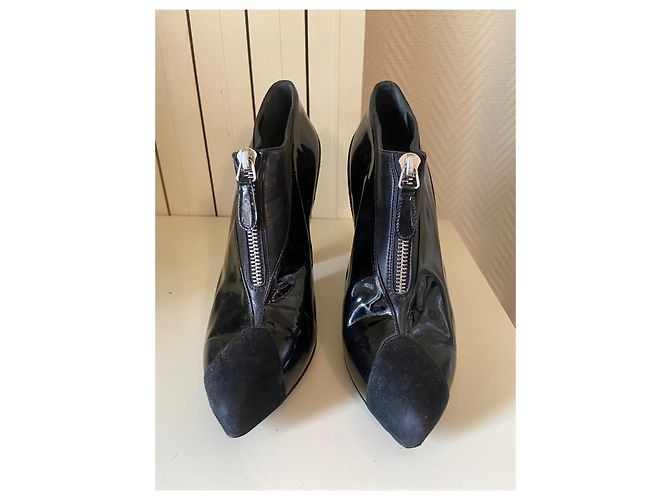 Stivaletti Balenciaga in pelle e vernice nera Nero - vista 2