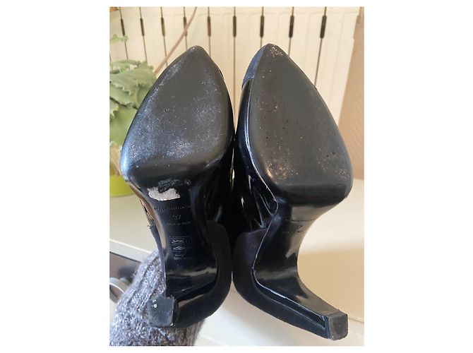Stivaletti Balenciaga in pelle e vernice nera Nero - vista 8