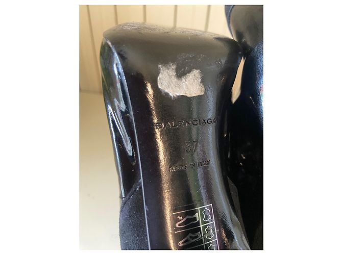Stivaletti Balenciaga in pelle e vernice nera Nero - vista 9