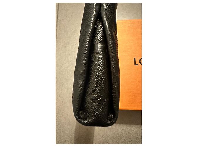 Pallas Louis Vuitton Uniform Nero - vista 6