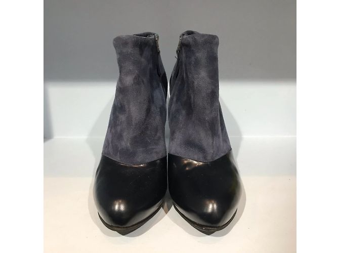 Botines FENDI T.EU 37 de ante Azul - vista 3