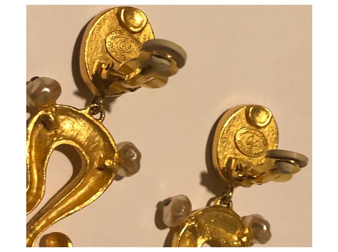 Orecchini a clip Christian Lacroix Oro Cristalli Verdi Perle Smalto Gold hardware - vista 4