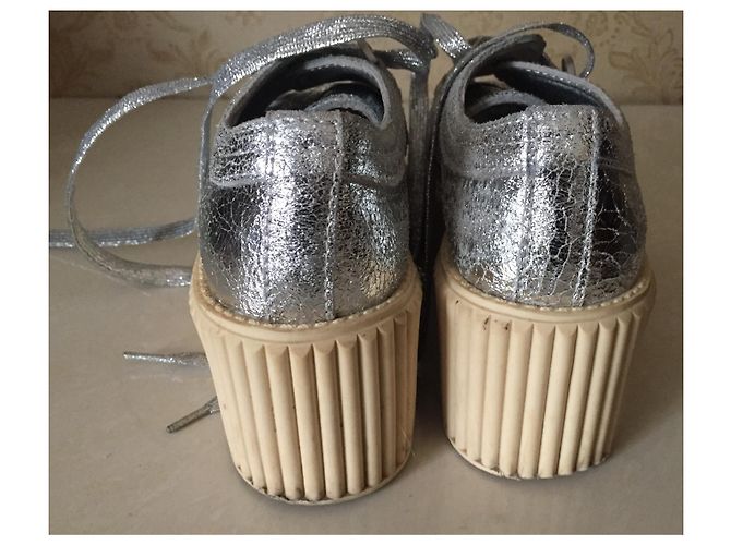 Chanel Creepers in pelle metallizzata argento Silver hardware - vista 10