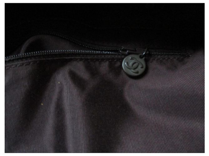 Chanel Tabakfarbene Samttasche aus Leder. Kastanie - Ansicht 9