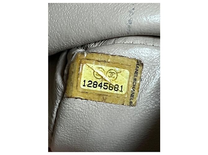 Borsa Chanel in pelle beige - vista 3