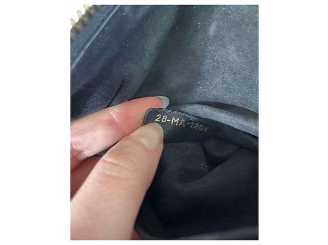 Dior Vibe mittelgroße Hobo-Tasche aus schwarzem Cannage-Lammleder - Ansicht 9