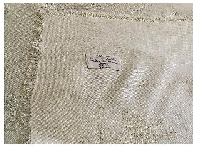 scialle dorato oversize quadrato Monogram Cartier Panthère Ivory Bianco sporco - vista 10