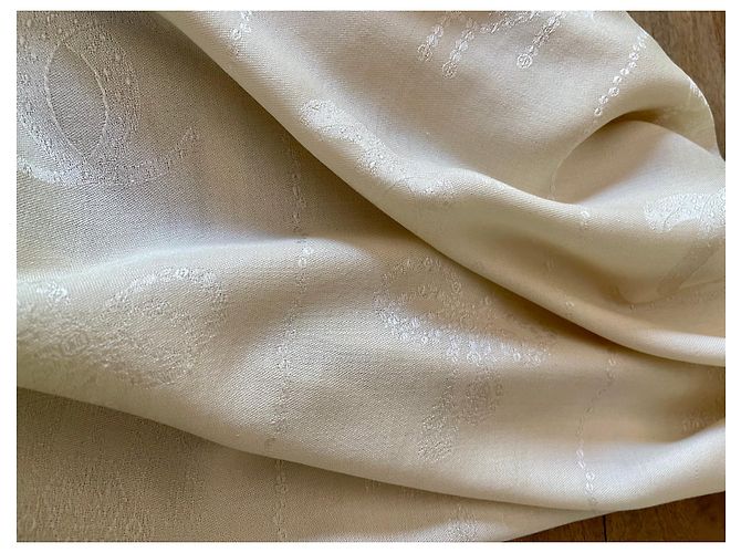 scialle dorato oversize quadrato Monogram Cartier Panthère Ivory Bianco sporco - vista 8