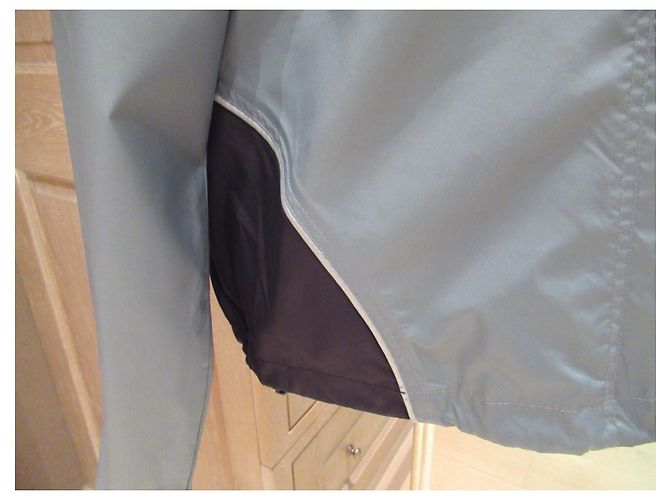 Autre Marque Graue Jacke von Peak Performance - Ansicht 2