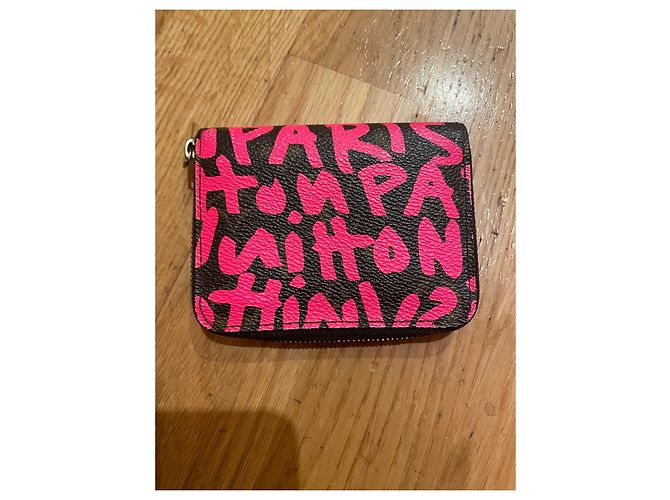 Louis Vuitton Graffiti scattanti con monete LV Fuschia - vista 2